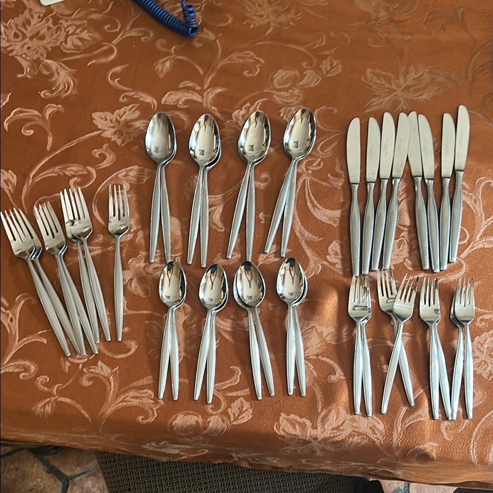STAINLESS STEEL FLATWARE